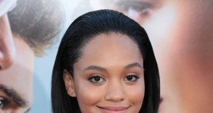 Kiersey Clemons