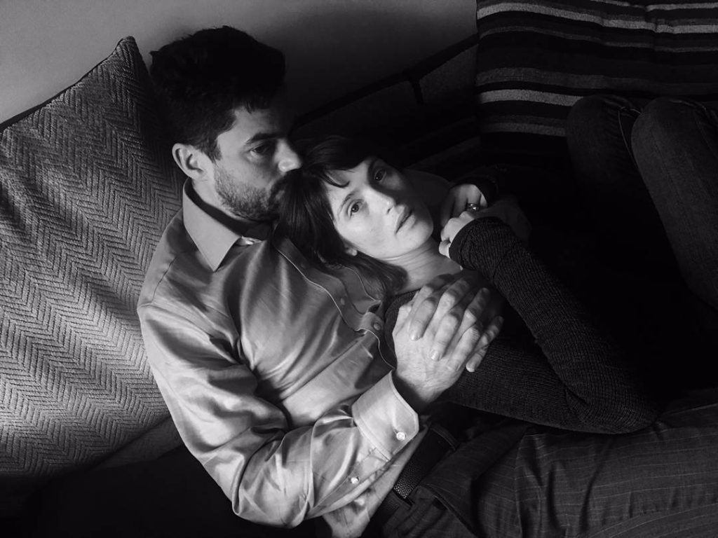 Gemma Arterton e Dominic Cooper ieri sul set del film